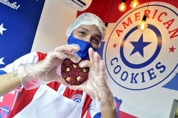 Empresa American Cookies contrata refugiados e promove inclusão e diversidade